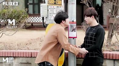 【麻豆传媒】mfk-0036 梦遗之虚实之间